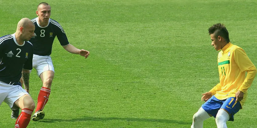 乐鱼平台前线 从运气到方法：门将如何准备十二码·数据台周报·世界杯纪事